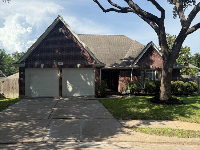 Building Photo - 11807 McKinney Falls Ct