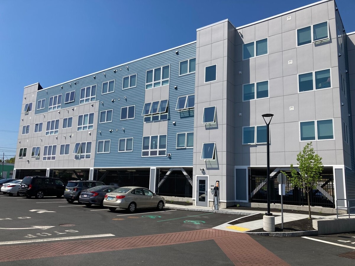 University Square South - University Square South Apartments
