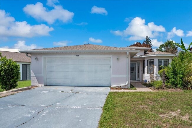 Building Photo - 4805 Kingston Cir