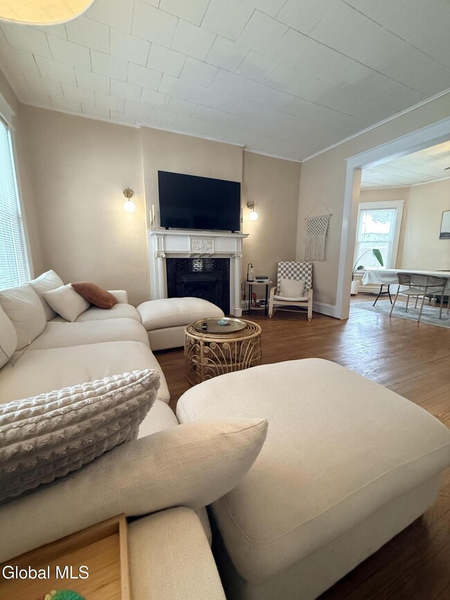 Photo - 16 Blakely Ct Unit 1