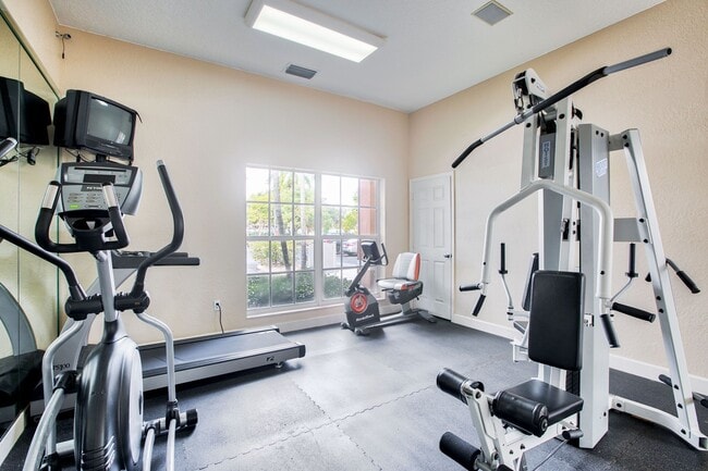 Photo - Chelsea Commons Apartments