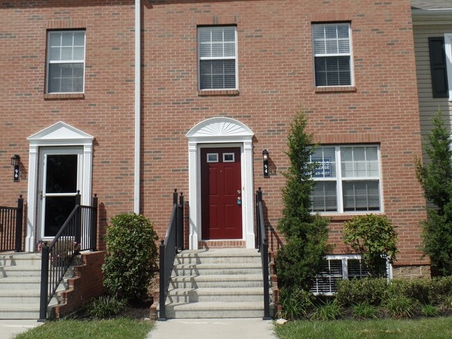 Building Photo - Traditions at Highbluffs 4061 Unit 94HIGGHB