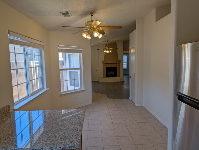 Building Photo - 9009 Eagle Vista Dr NE Rental