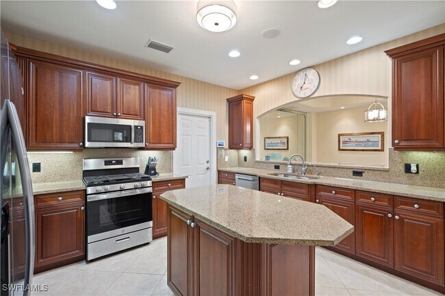 Photo - 2809 Tiburon Blvd E Unit 2