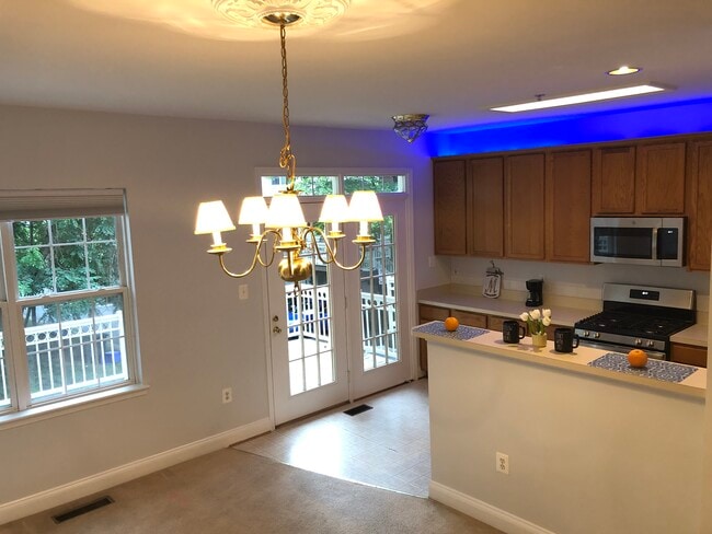 Photo - 2209 Kimball Pl