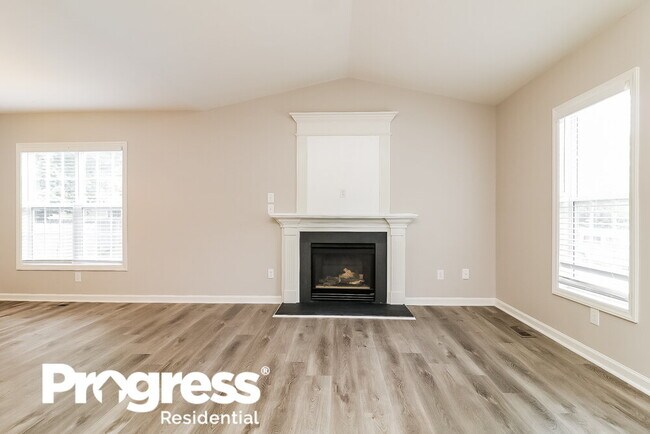 Photo - 705 Mossburn Ct