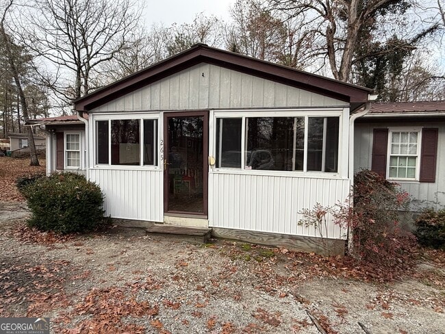 Building Photo - 265 Tanglewood Ln