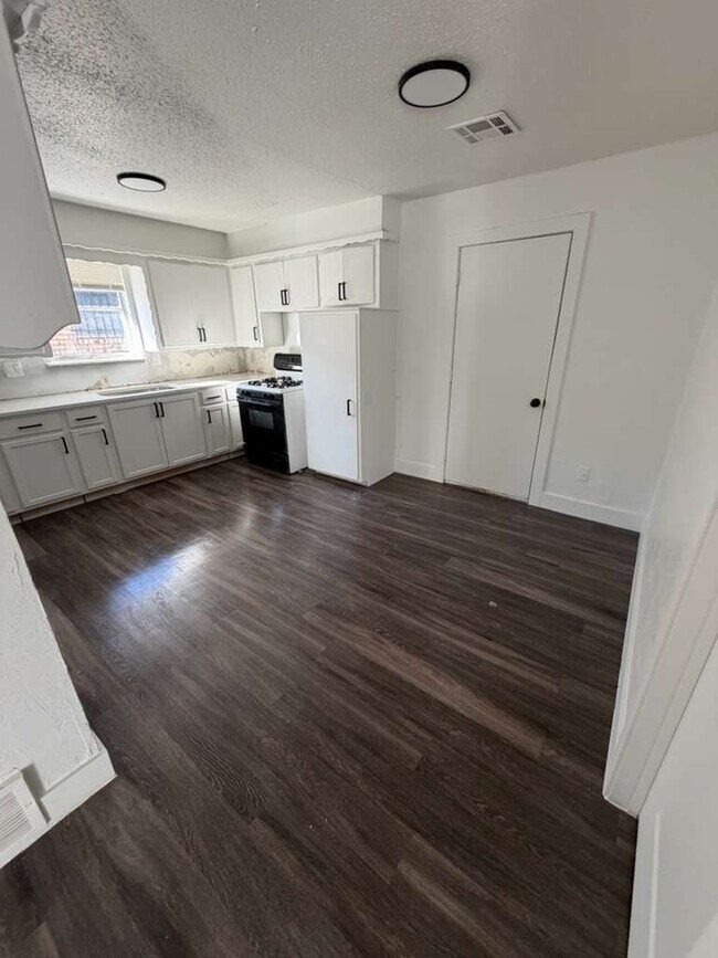 Photo - 329 NW 86th St