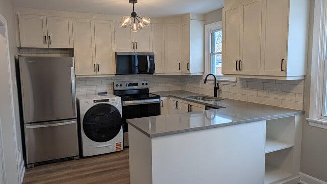 Photo - 246 Ste-Anne Av Unit One