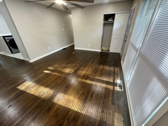 Photo - Room in House on Sheppard Dr