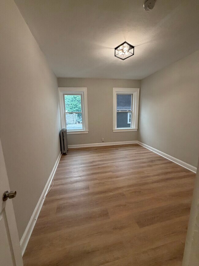 1189 Commonwealth Ave Unit 3