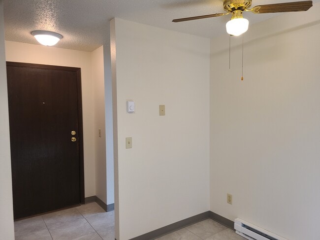 2333 20 1/2 Ave S Fargo - Green Apartments