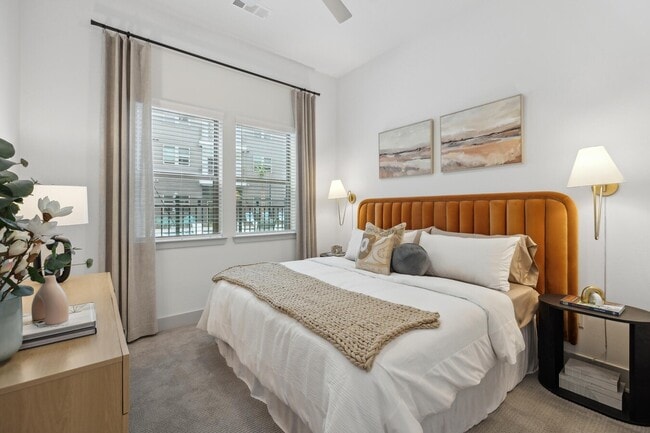 Photo - Move-In Special: 4–6 Weeks Free Unit ASH