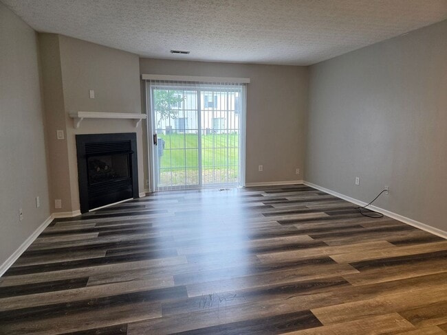 Photo - 6696 Axtel Dr