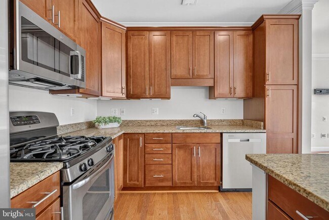 Photo - 1023 N Royal St Unit 205