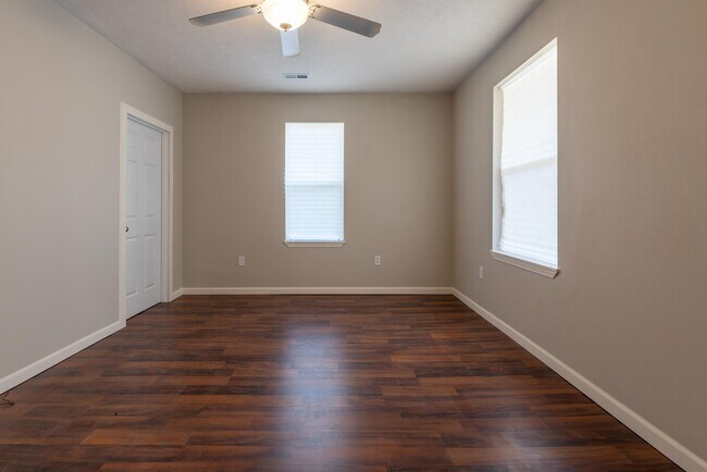 Photo - 652 S Campbell Ave