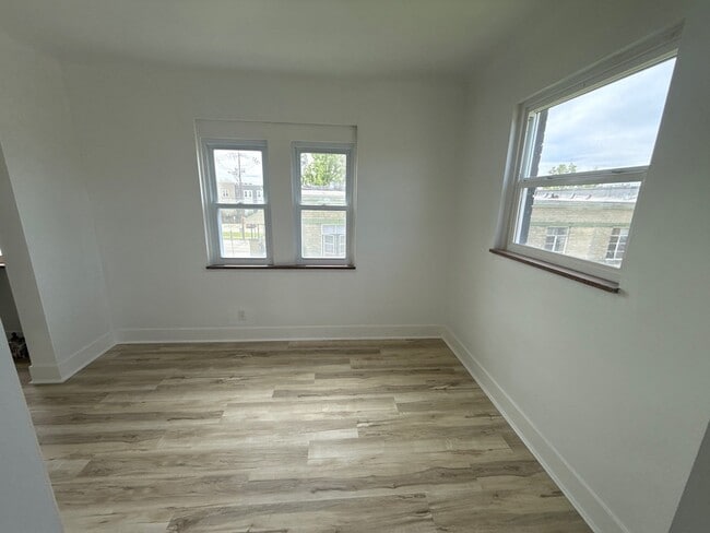 Photo - 7209 Brookcrest Dr Unit 2