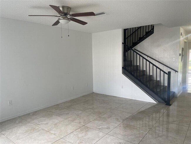 Photo - 412 Kensington Lake Cir