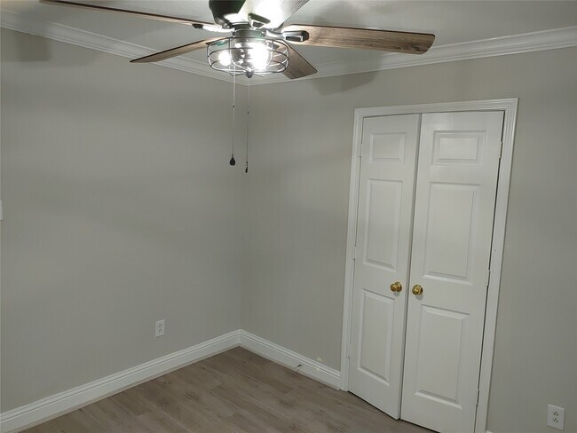 Photo - 6204 Culberson St Unit 12