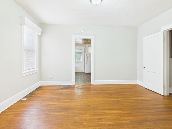 Photo - 512 Maple St
