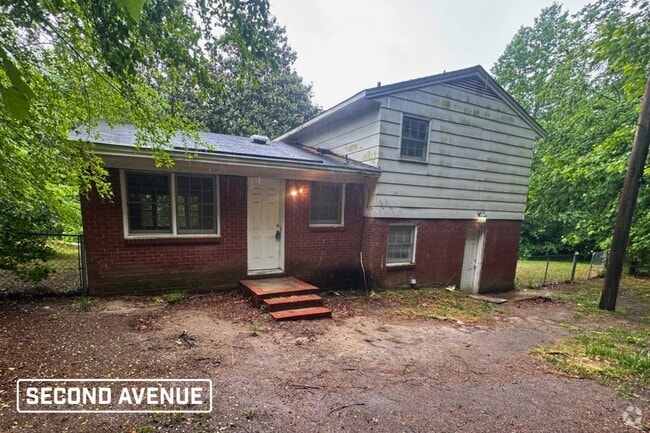 Building Photo - 305 Cedarwood St Rental