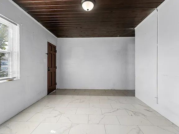 Photo - Move-In Special - Updated 2BR w/Washer/Dryer + $0 Deposit Unit 8B