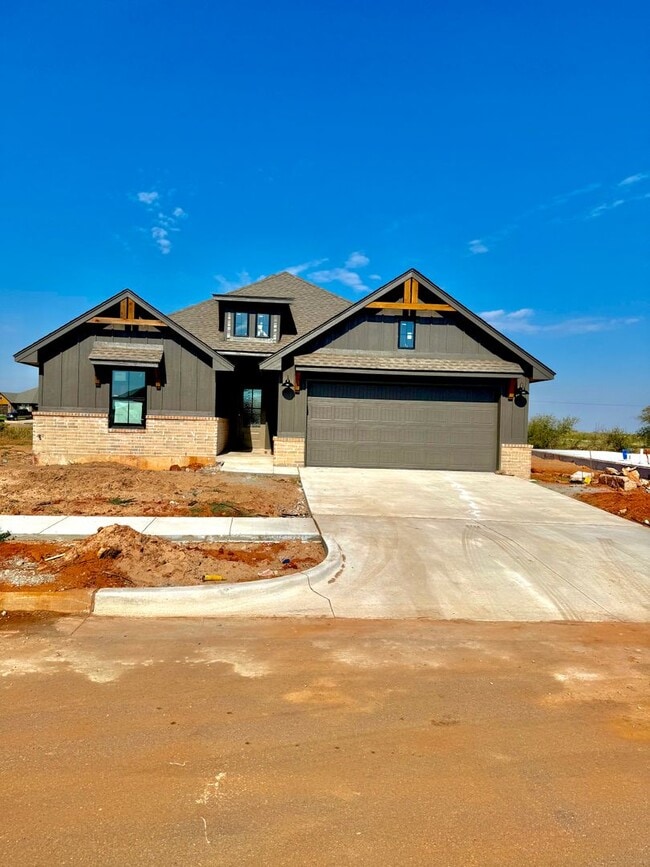 Building Photo - Brand New Home in Yukon!