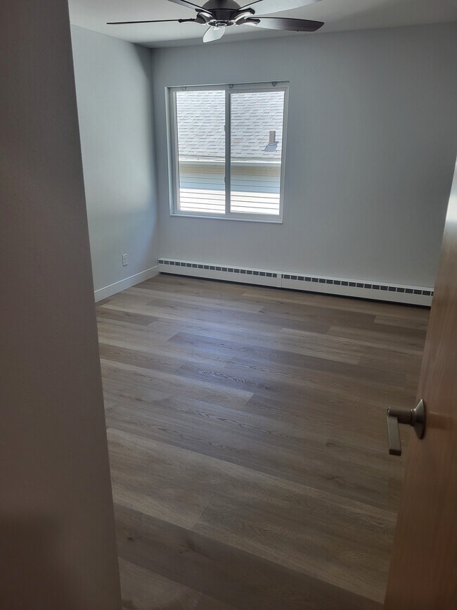 Photo - 137-141 N Franklin St