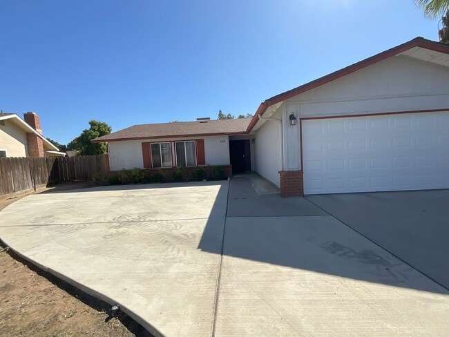 Photo - Charming Clovis 3/2 Home with New Solar System * Move-In Bonus! *