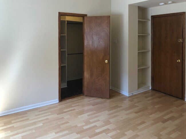 Photo - 1430 N Dearborn St