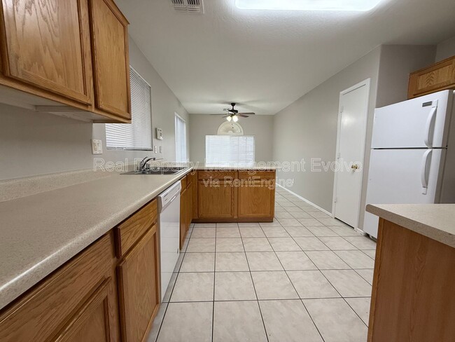 Photo - 12438 W Hearn Rd