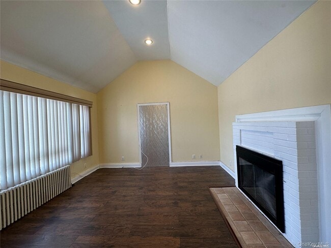 Photo - 193 Woodbine Ave Unit C