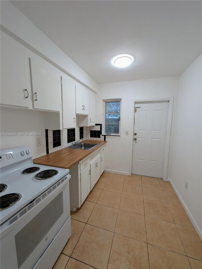 Photo - 431 NE 64th St Unit 2