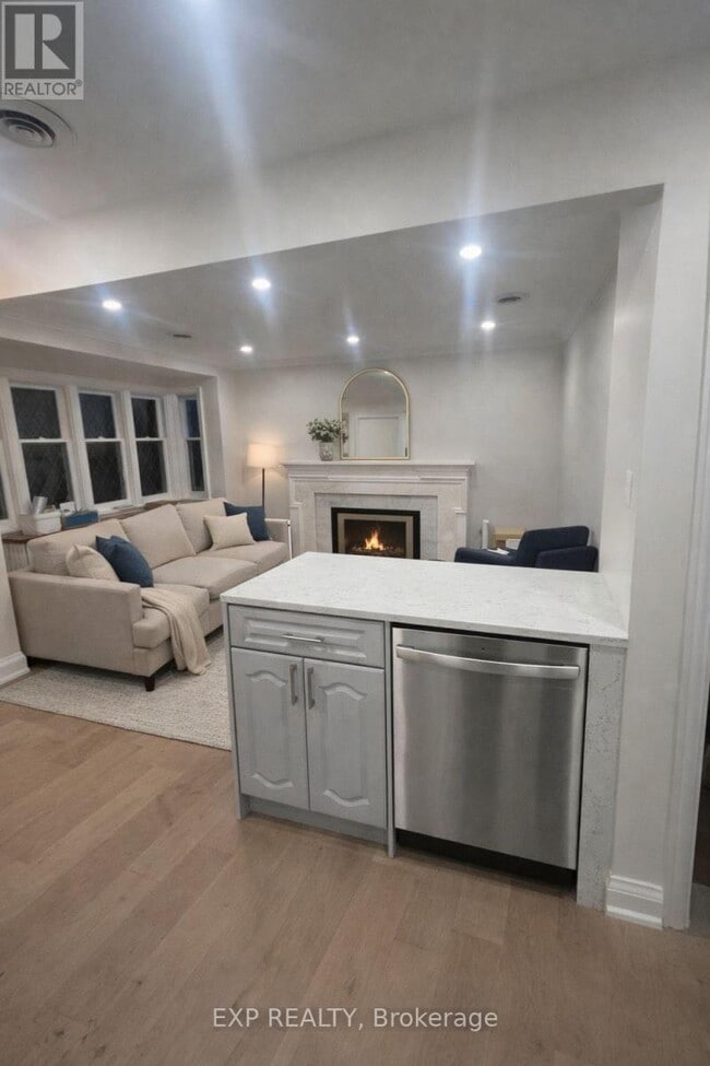 Photo - 11 Fairside Ave