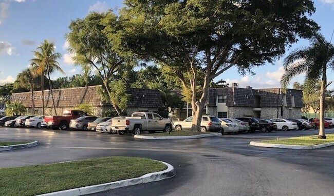 3101 Oakland Shores Dr Unit H207