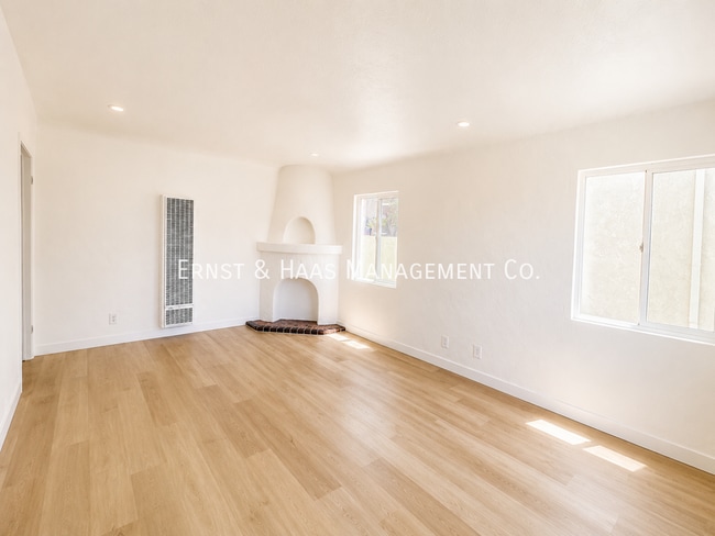 Photo - 1384 Junipero Ave