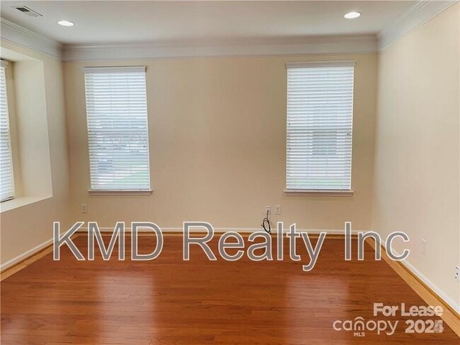 Photo - 7549 Bluff Point Ln