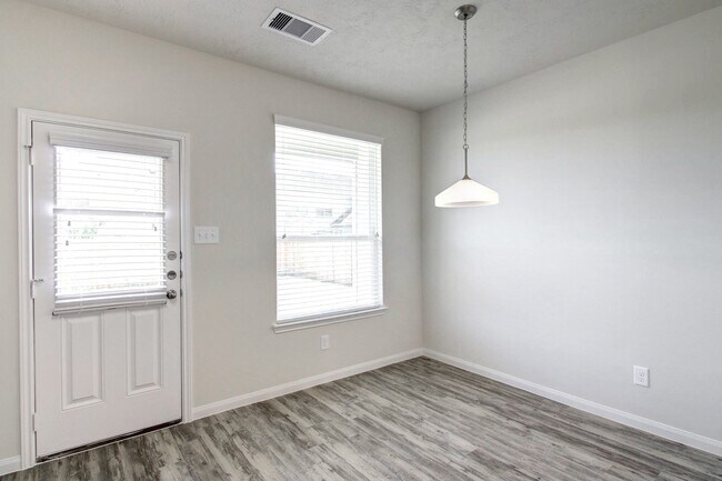 2855 Silver Tree