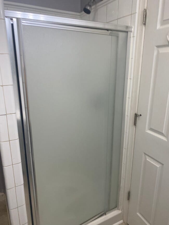 Photo - 564 King St Unit Rear back