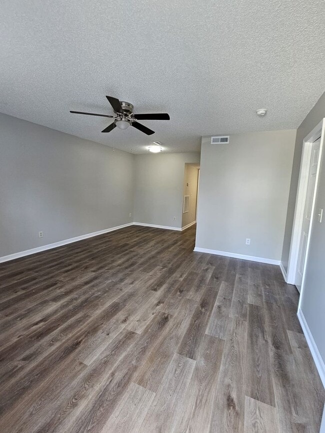 Photo - Three bedroom, 2 bath condo in High Point Unidad 1806-B Woods Lane