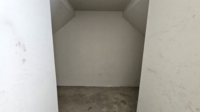 Photo - 902 W 23rd St