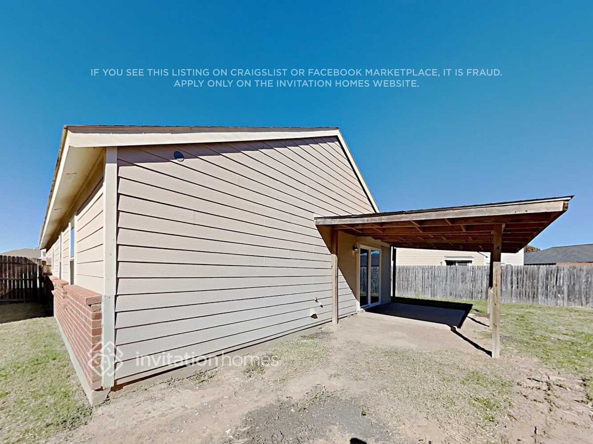 Photo - 1852 Village Park Trail