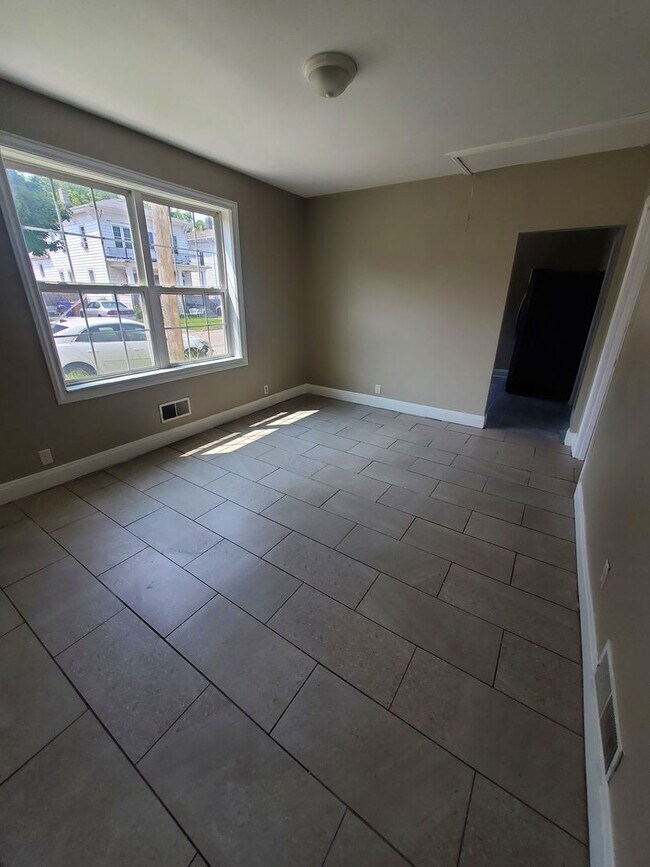 Photo - 4626 8th Ave Unit Lower