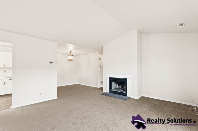 Photo - 454 Atlanta Court