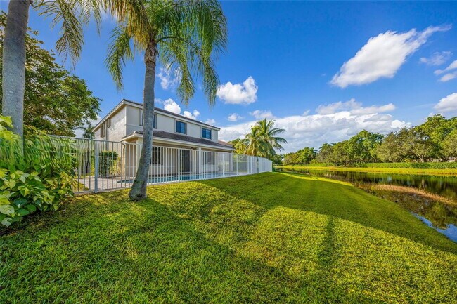 1538 Tamarind Ct