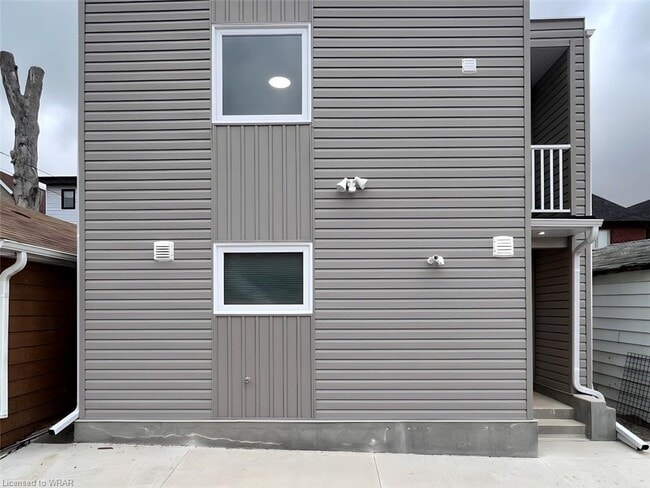 Building Photo - 146 Bartlett Ave