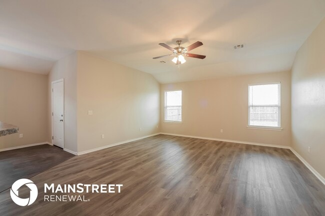 Photo - 4405 Windgate W Rd