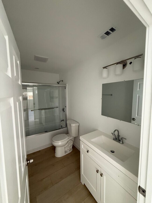 22026 Saticoy St Unit 22026 1/2