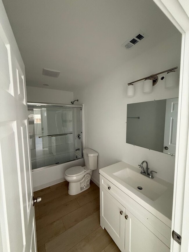 Photo - Saticoy Properties Unidad 22026 1/2