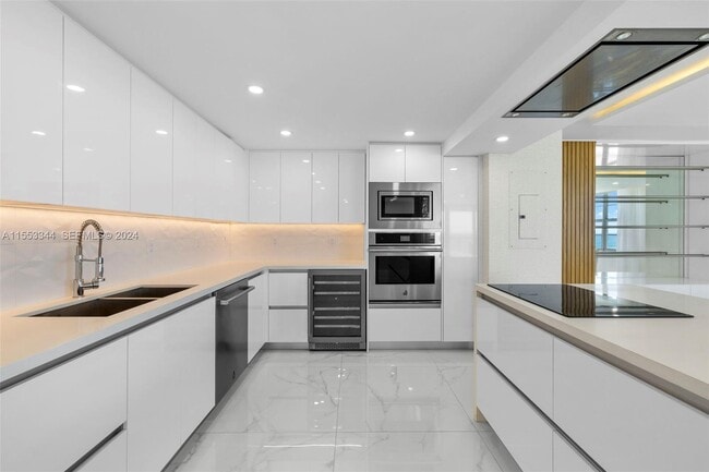 Photo - 5151 Collins Ave Unit 1527